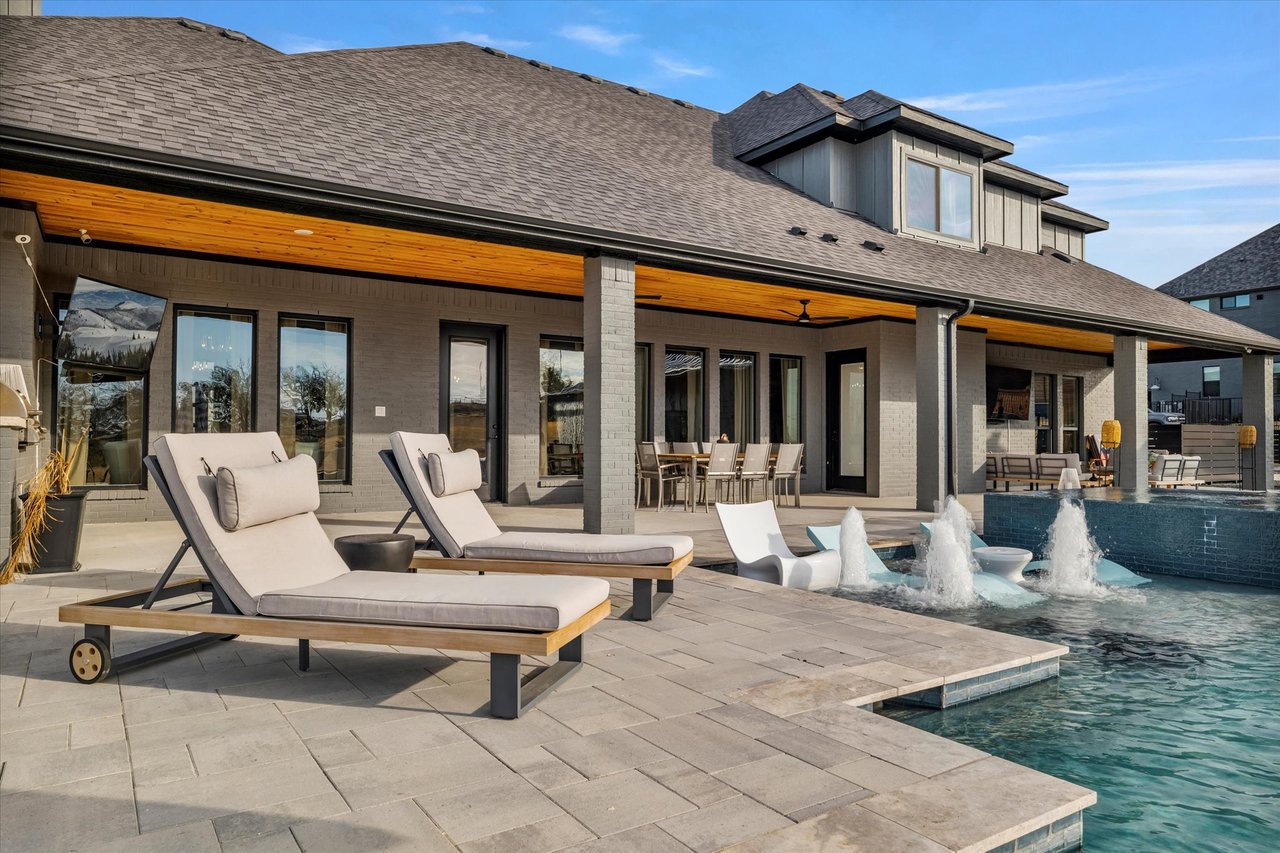 Modern Luxury at 1414 Tucker