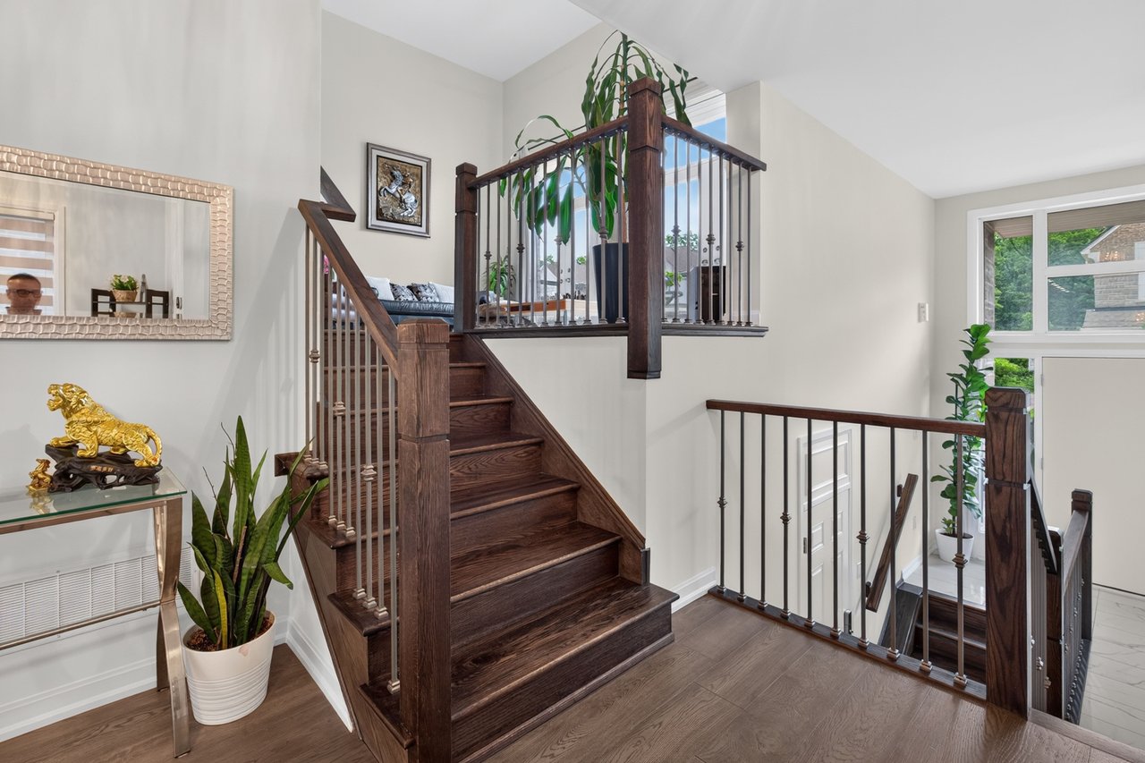 3364 Vernon Powell Drive, Oakville