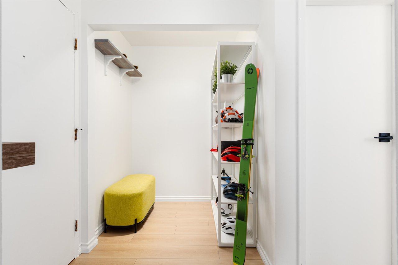 307 W 2nd St, #211