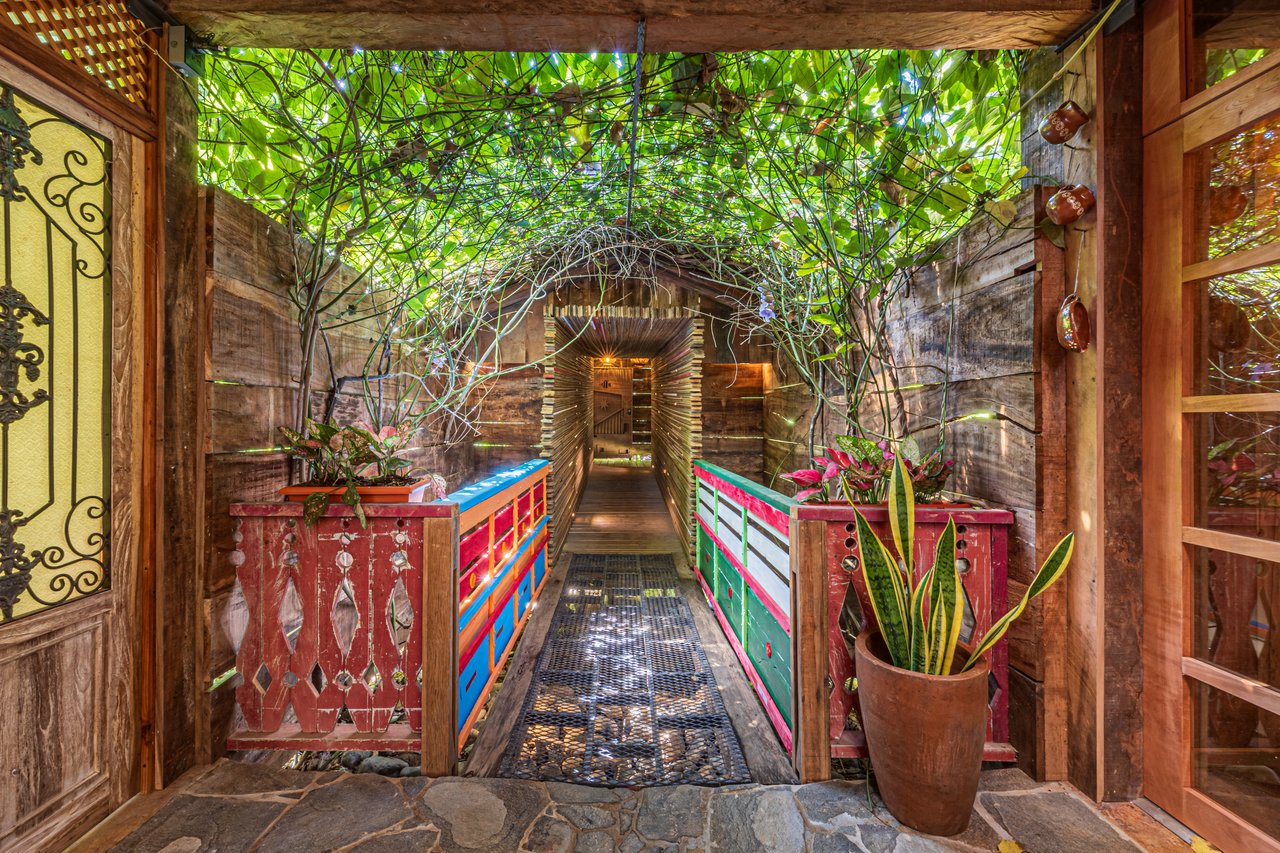 2.56 ACRES – 3 Bedroom Artistic Architectural Masterpiece, Recording Studio, Ocean View, Pool, 1 Bedroom Guest House!!!