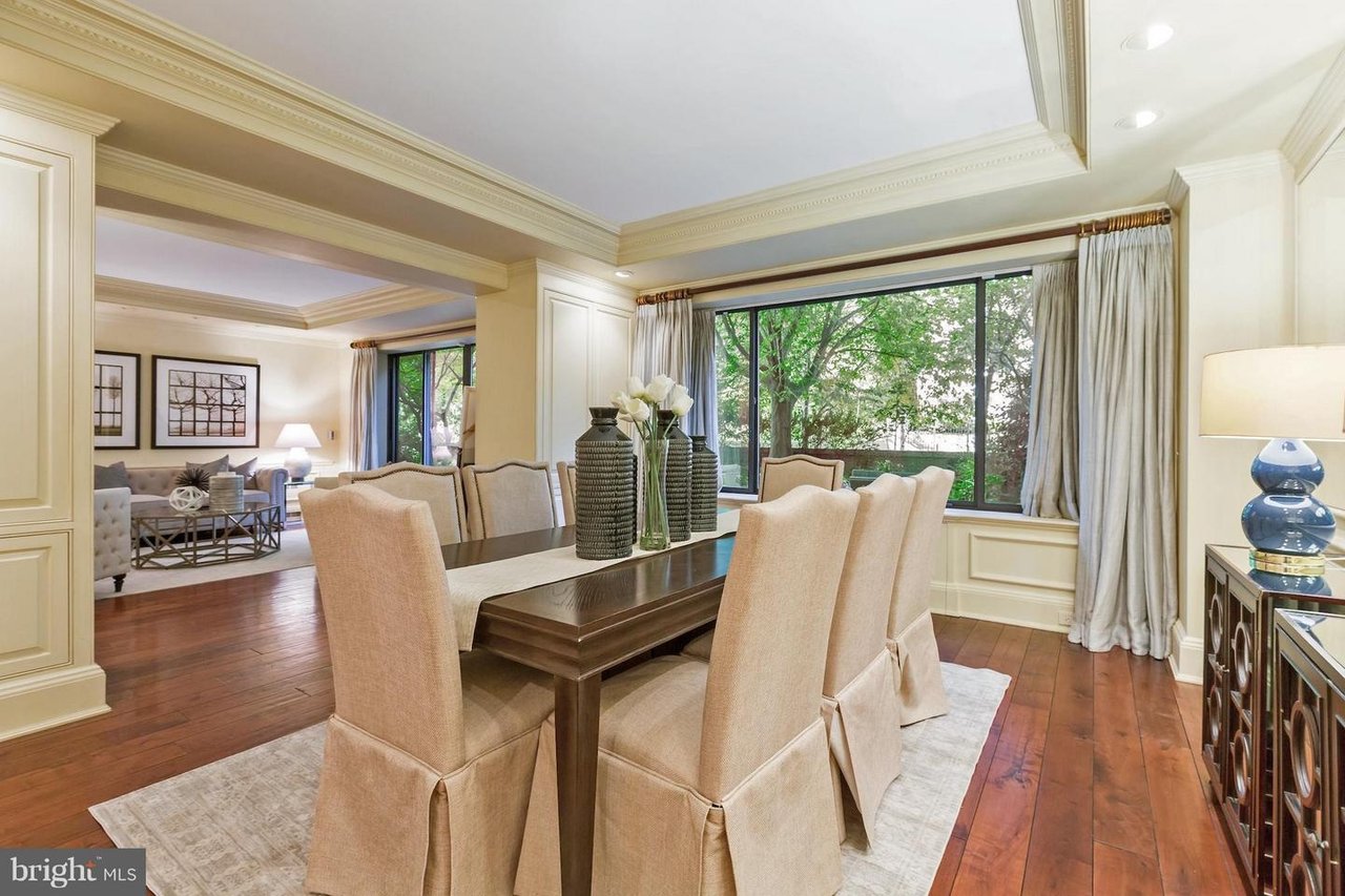2700 Calvert St NW Unit 107