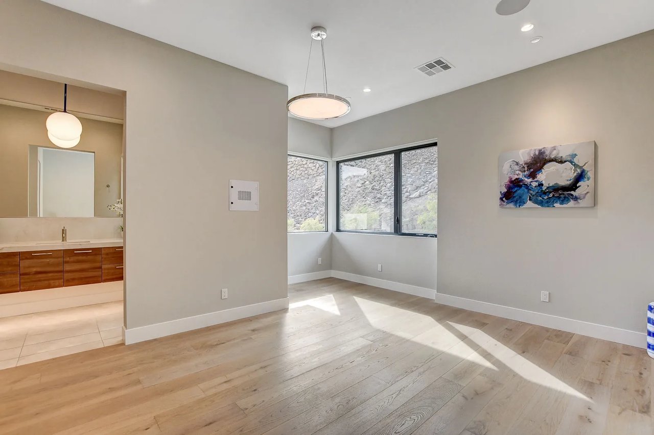 Modern Model Home for Sale in MacDonald Highlands