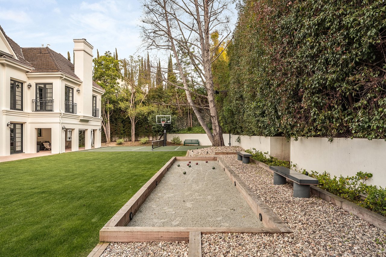 3901 Longridge Ave, Sherman Oaks