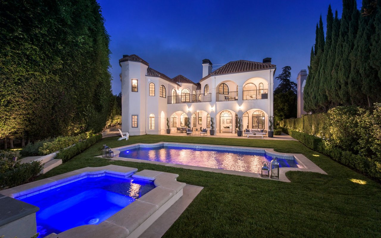 1275 Benedict Canyon Dr