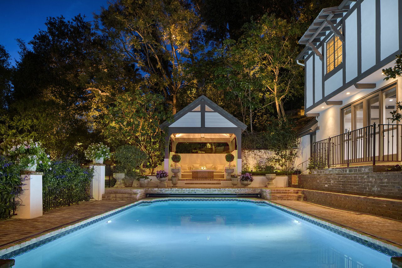 9541 Heather Rd, Beverly Hills