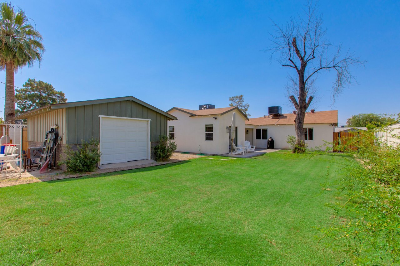 2438 E Indianola Ave.