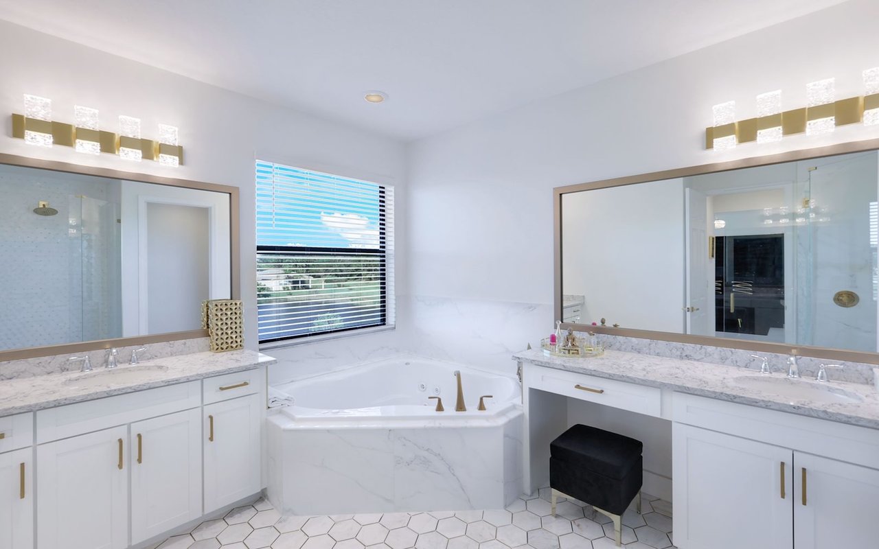 11604 Meadowrun Cir.