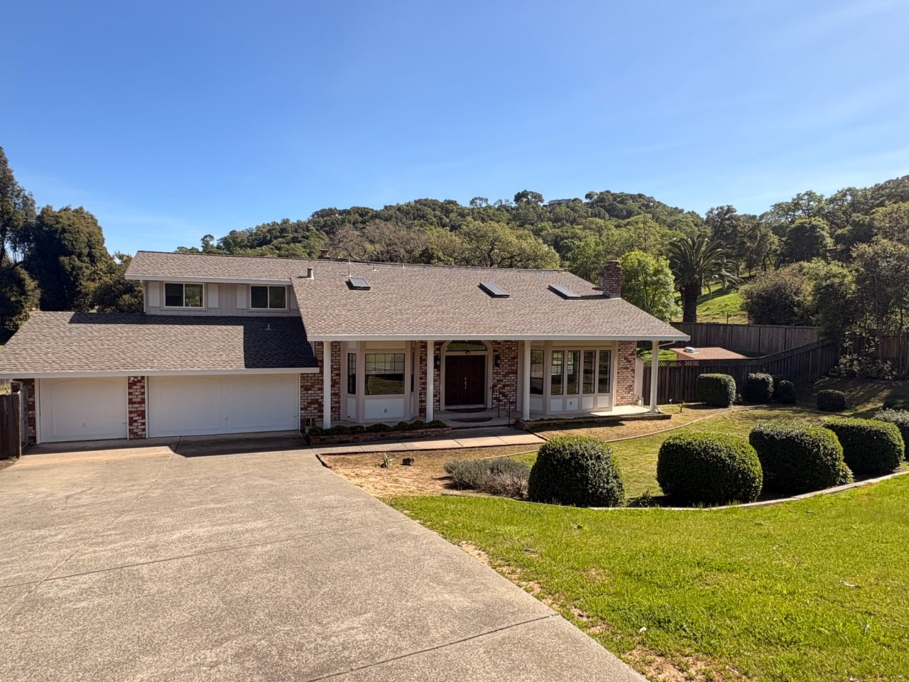 427 Bloom Ln 