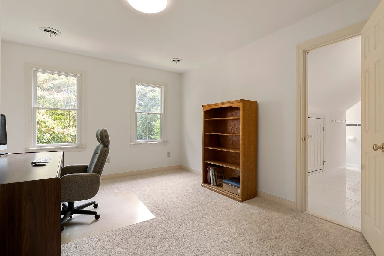 3328 Robious Forest Way