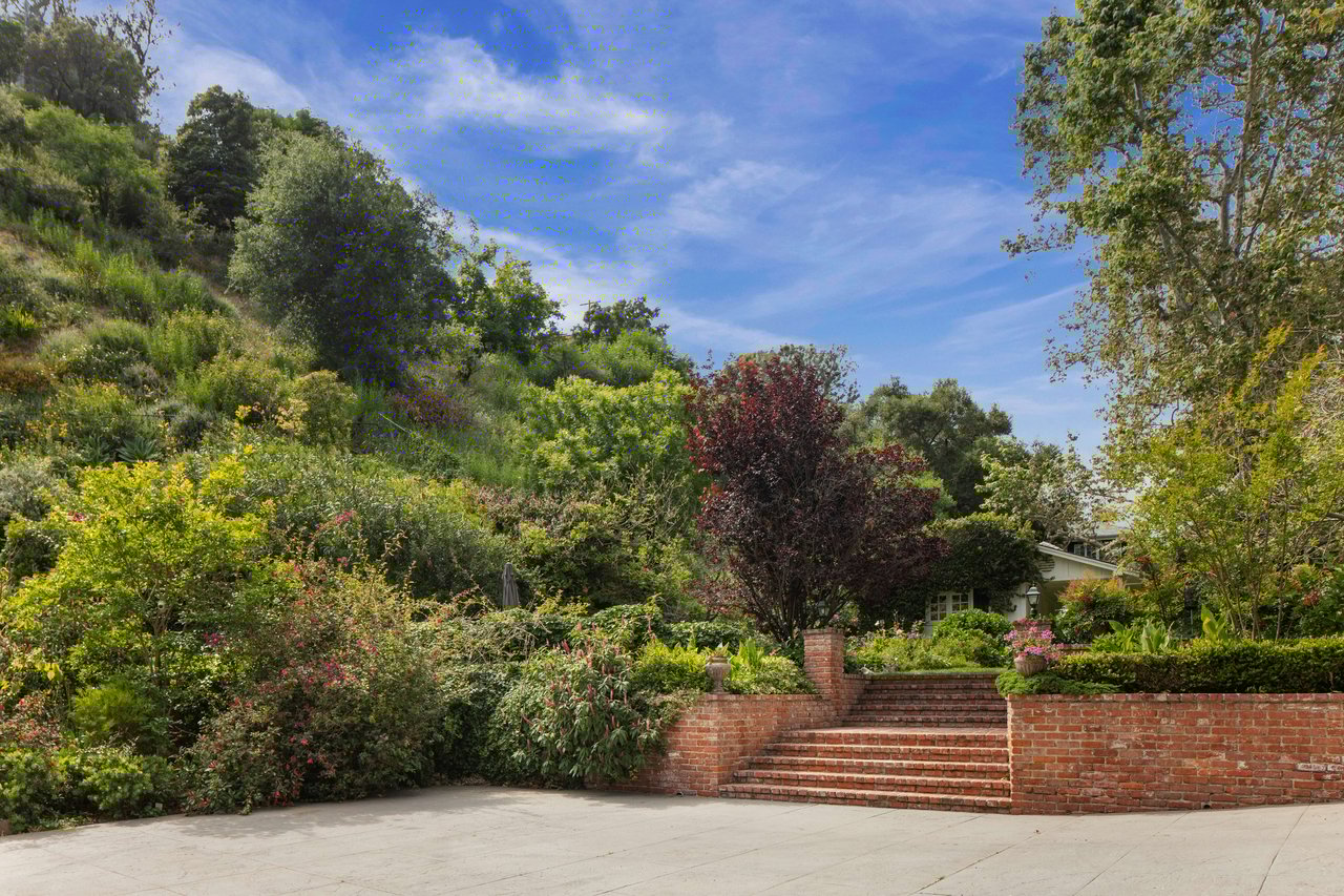 1001 Rivas Canyon Rd