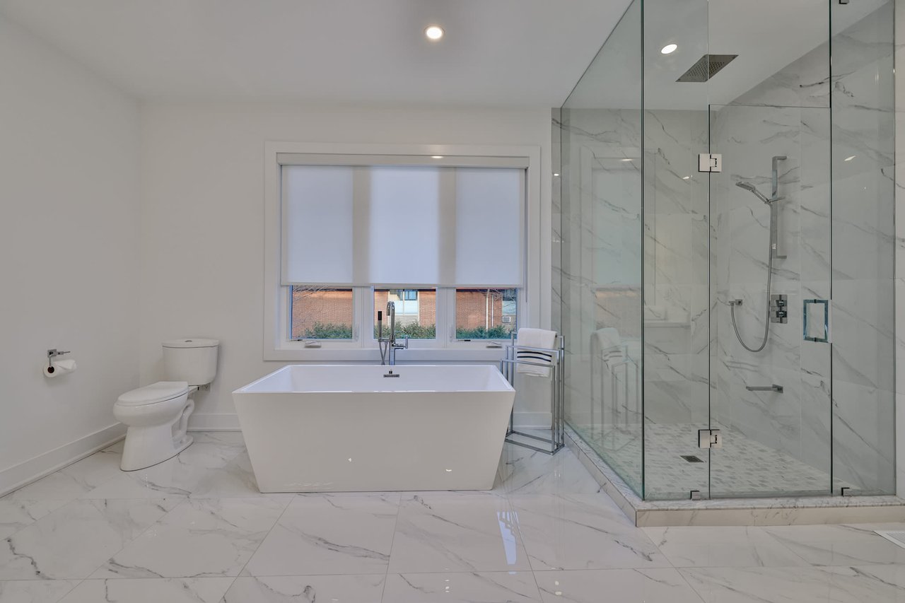 SOLD: Premium Corner Locale