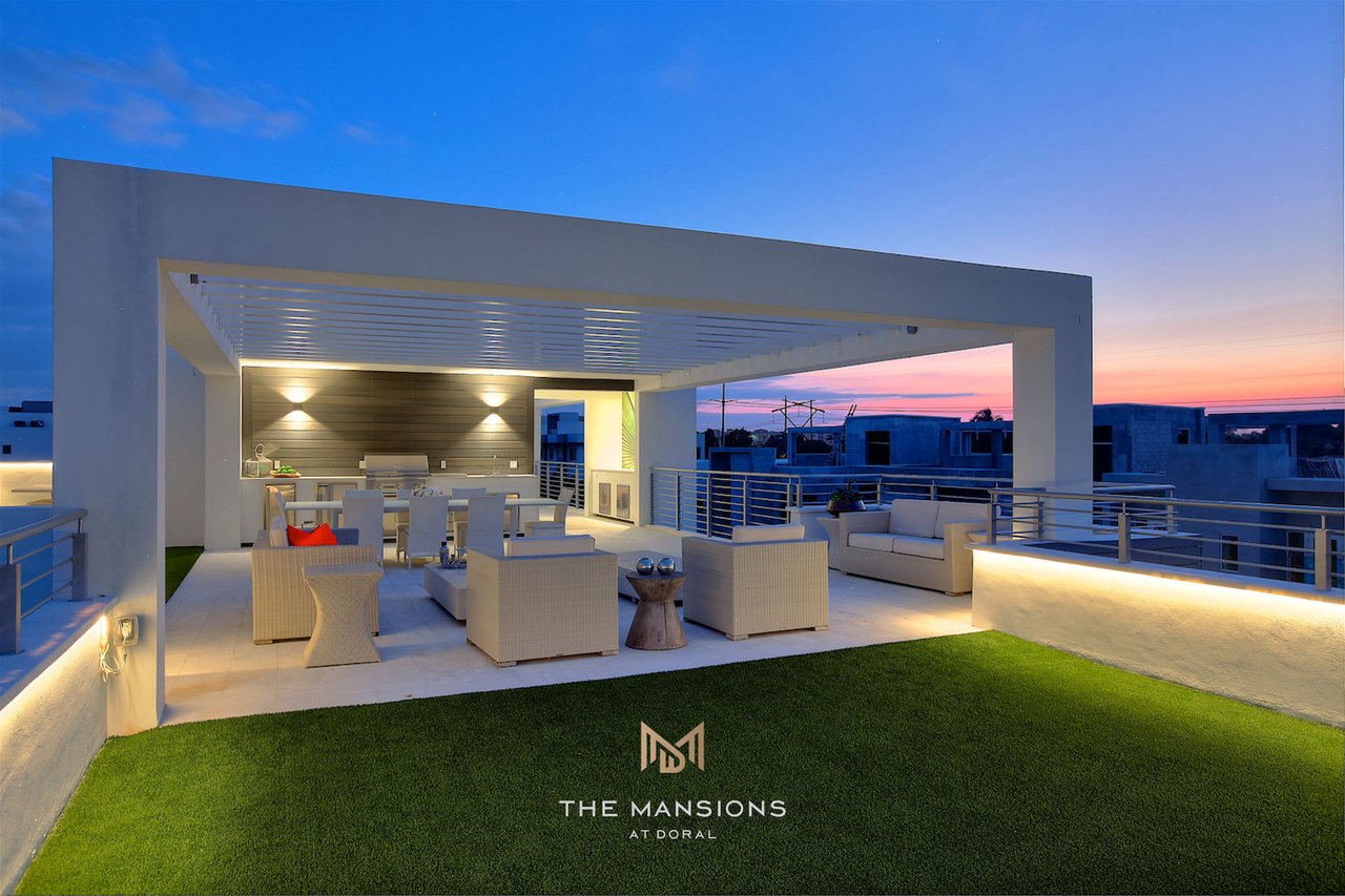 Mansions at Doral