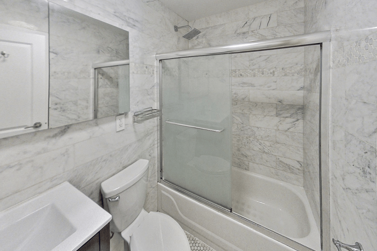 115 Elizabeth Street, Apt 2B