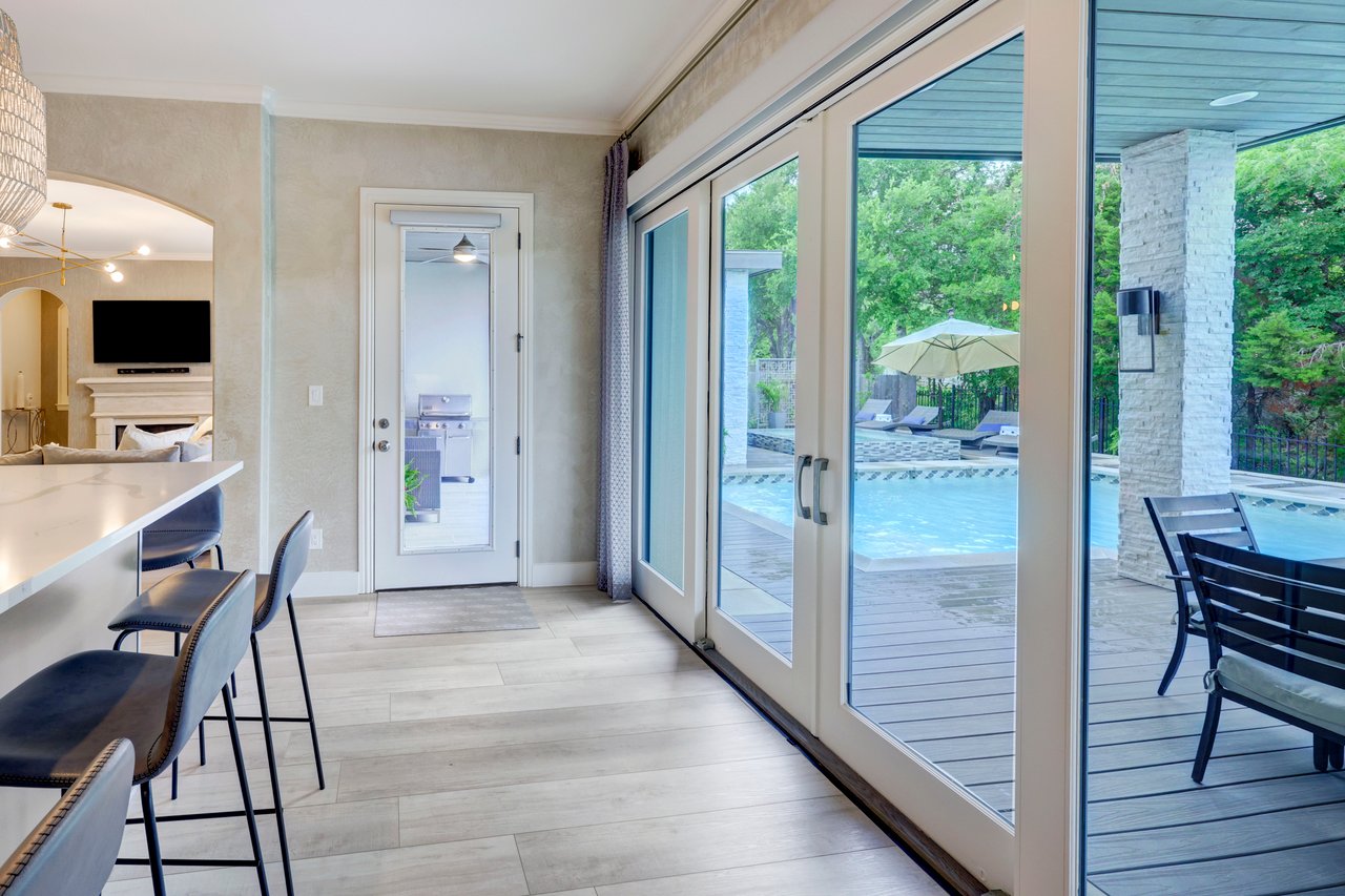 12100 Azure Shores Ct.