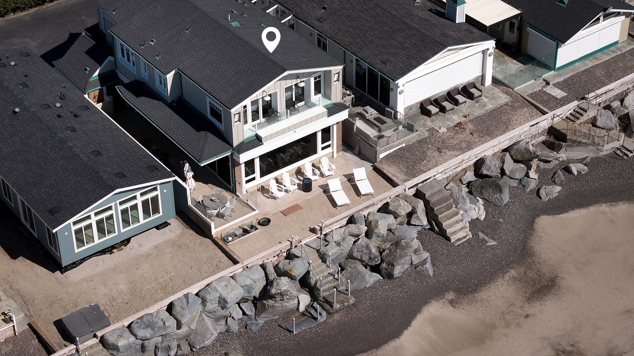 1880 N El Camino Real 23