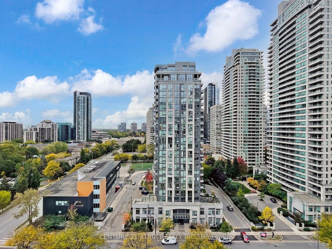 WILLOWDALE PENTHOUSE 
