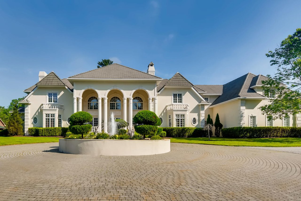 1716 Greenspring Valley Rd listed by Christopher Graham