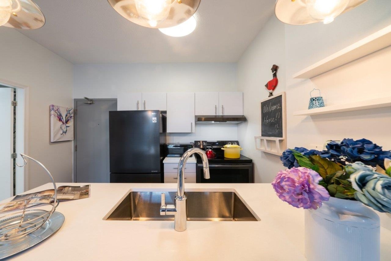 309-22 E Cordova St