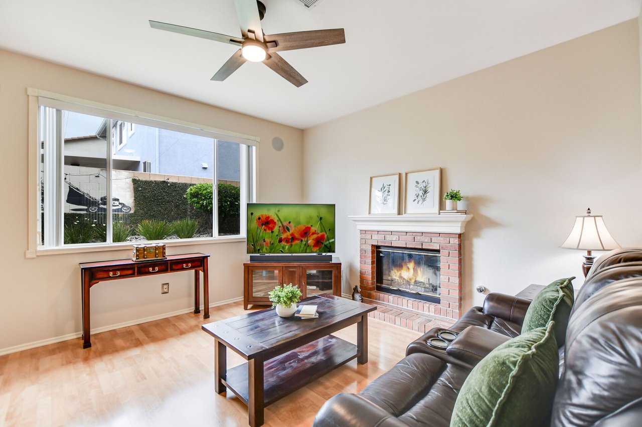 5744 Tamarisk Way