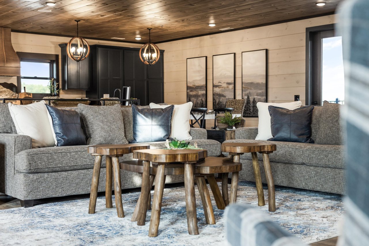 1362 Rambling Creek Way