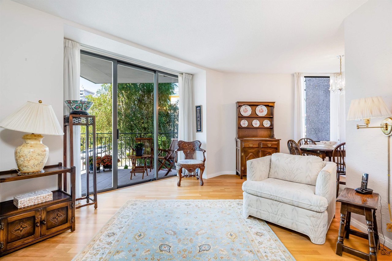 1575 Beach Ave, #303