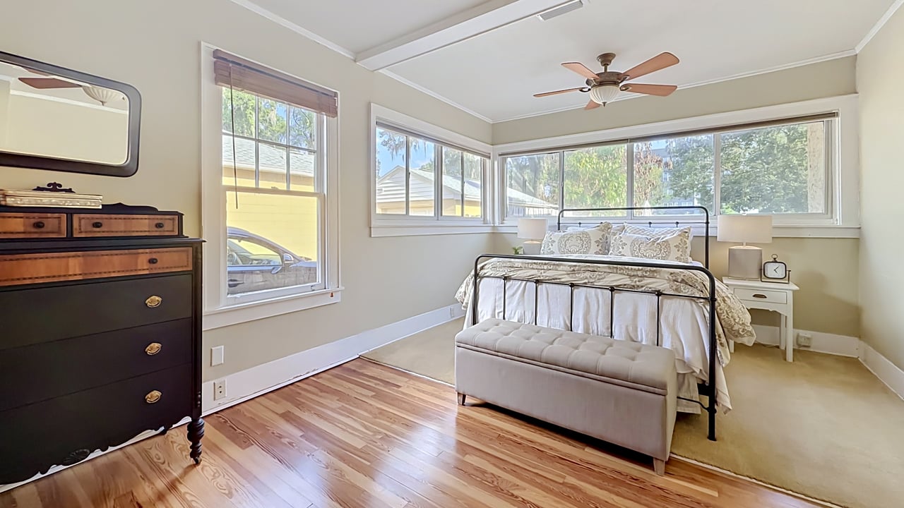 Charming 1925 Bungalow with Guesthouse in Orlando's Colonialtown