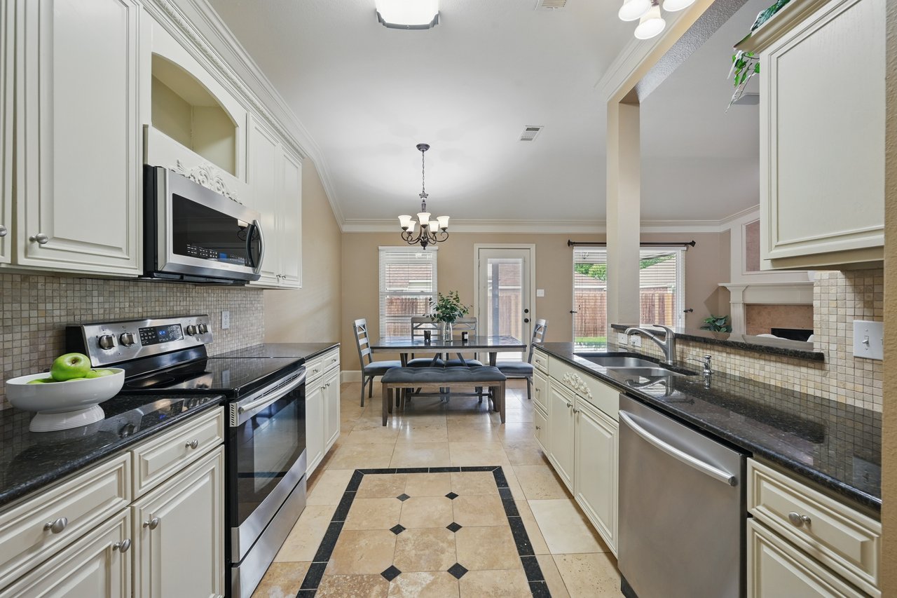 912 Glenngary Way