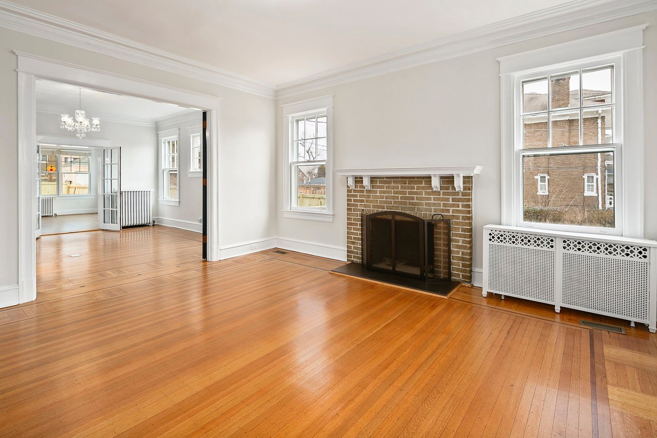 1501 Hamilton St NW