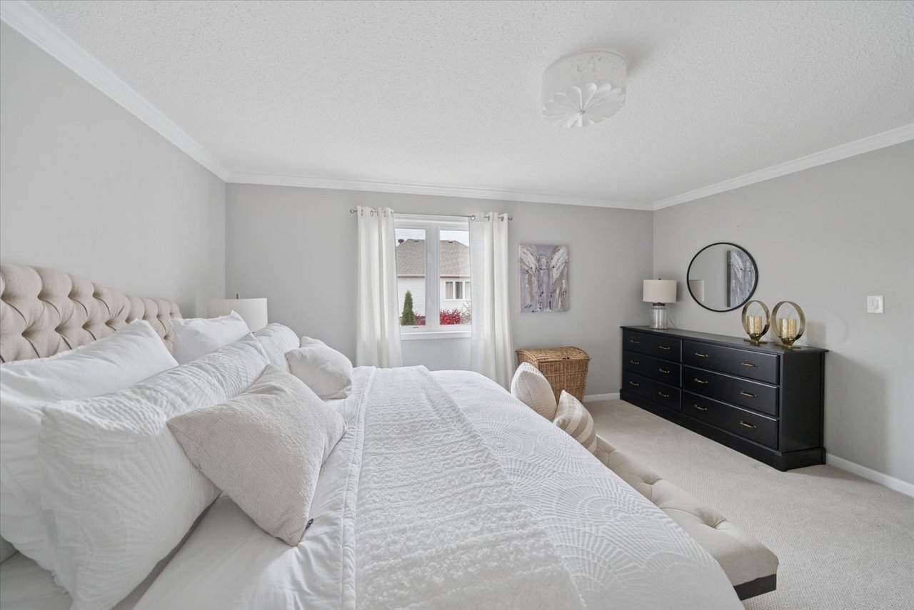 77 Fred Silvester rd