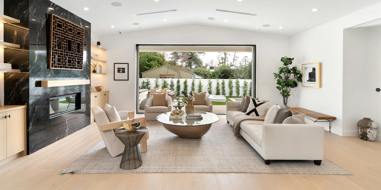 Why Luxury Buyers Decide in the First 90 Seconds