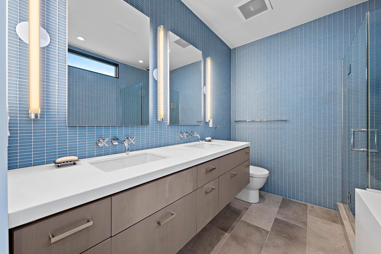 205 Stratford Avenue 