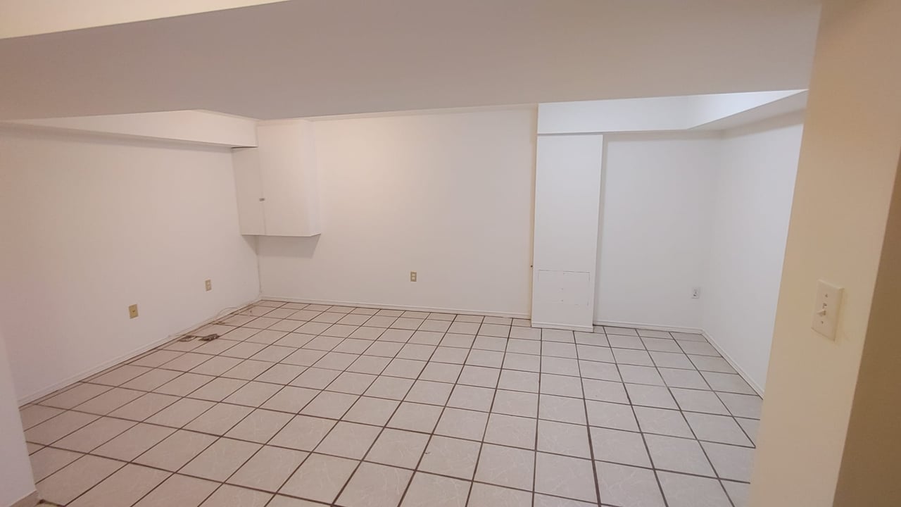 112 Trafalgar Square Lower