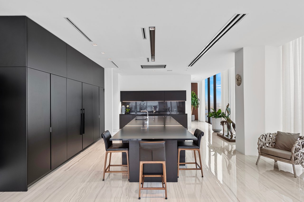 1000 Biscayne Blvd #5501