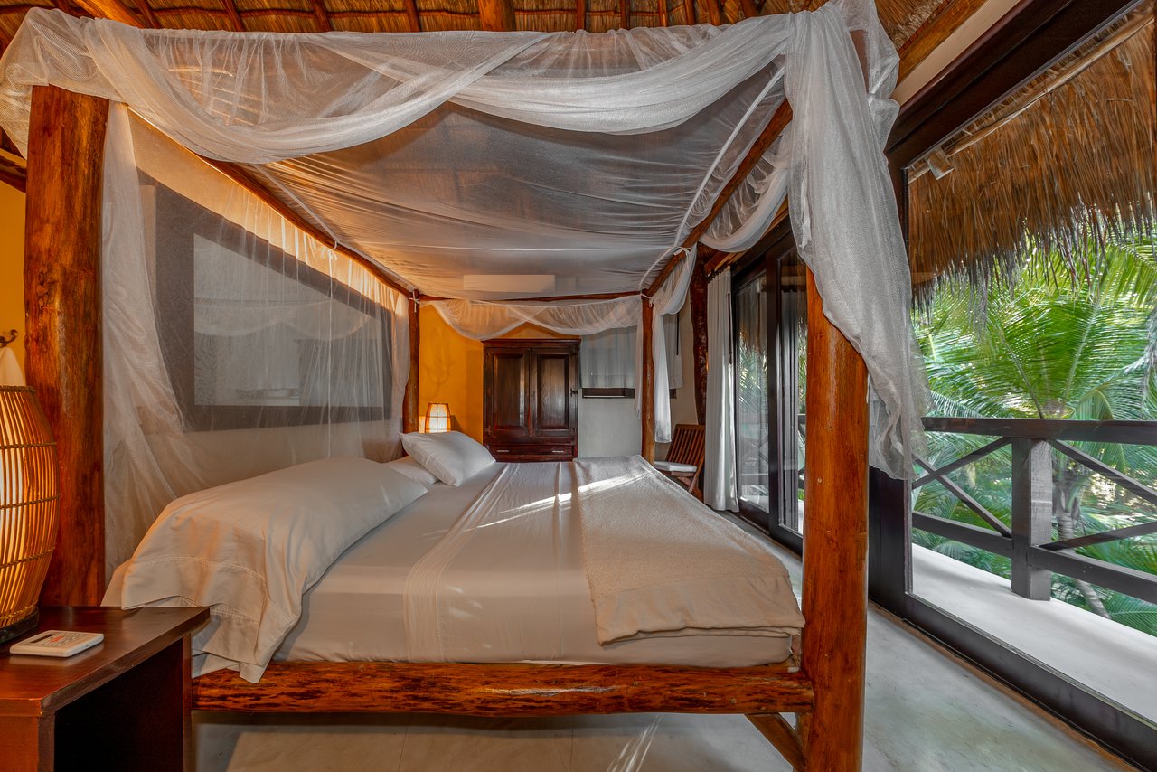 Casa Chic Tulum | Rare Beachfront Estate in Hotel Zone