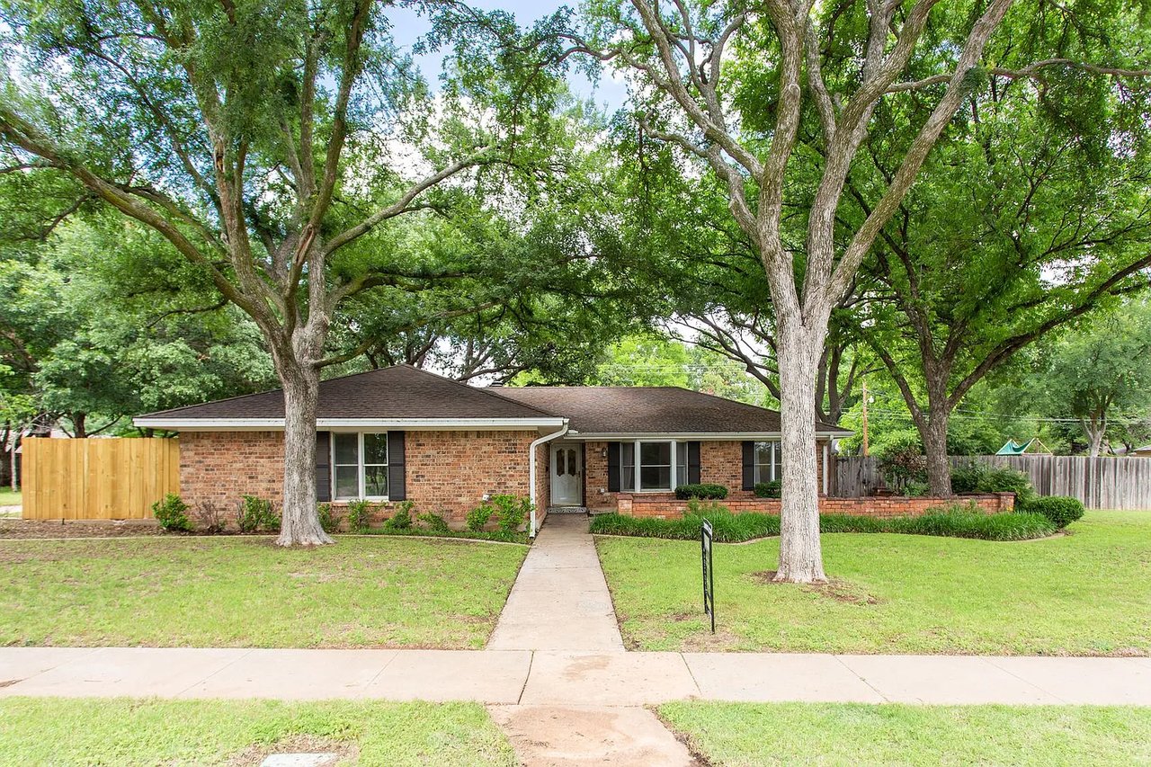 2416 Merrimac Dr