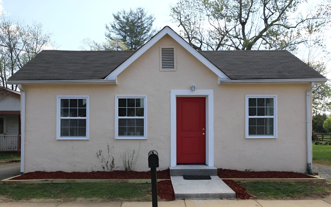 Sold | 110 Wilson Ave NW, Leesburg, VA 20176