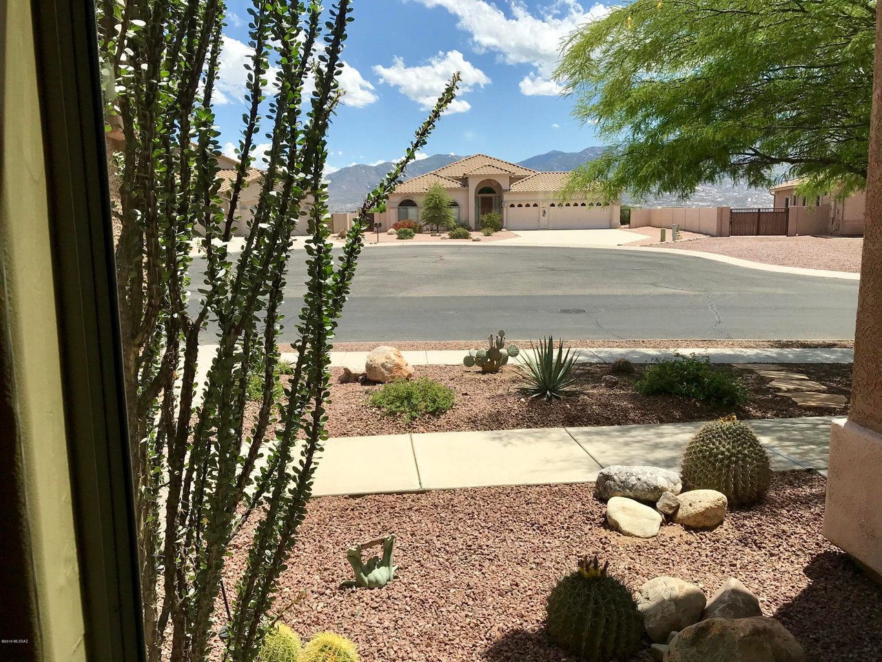 39606 Mountain Shadow Dr