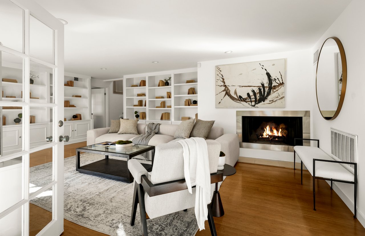 2745 La Cuesta Dr, Hollywood Hills