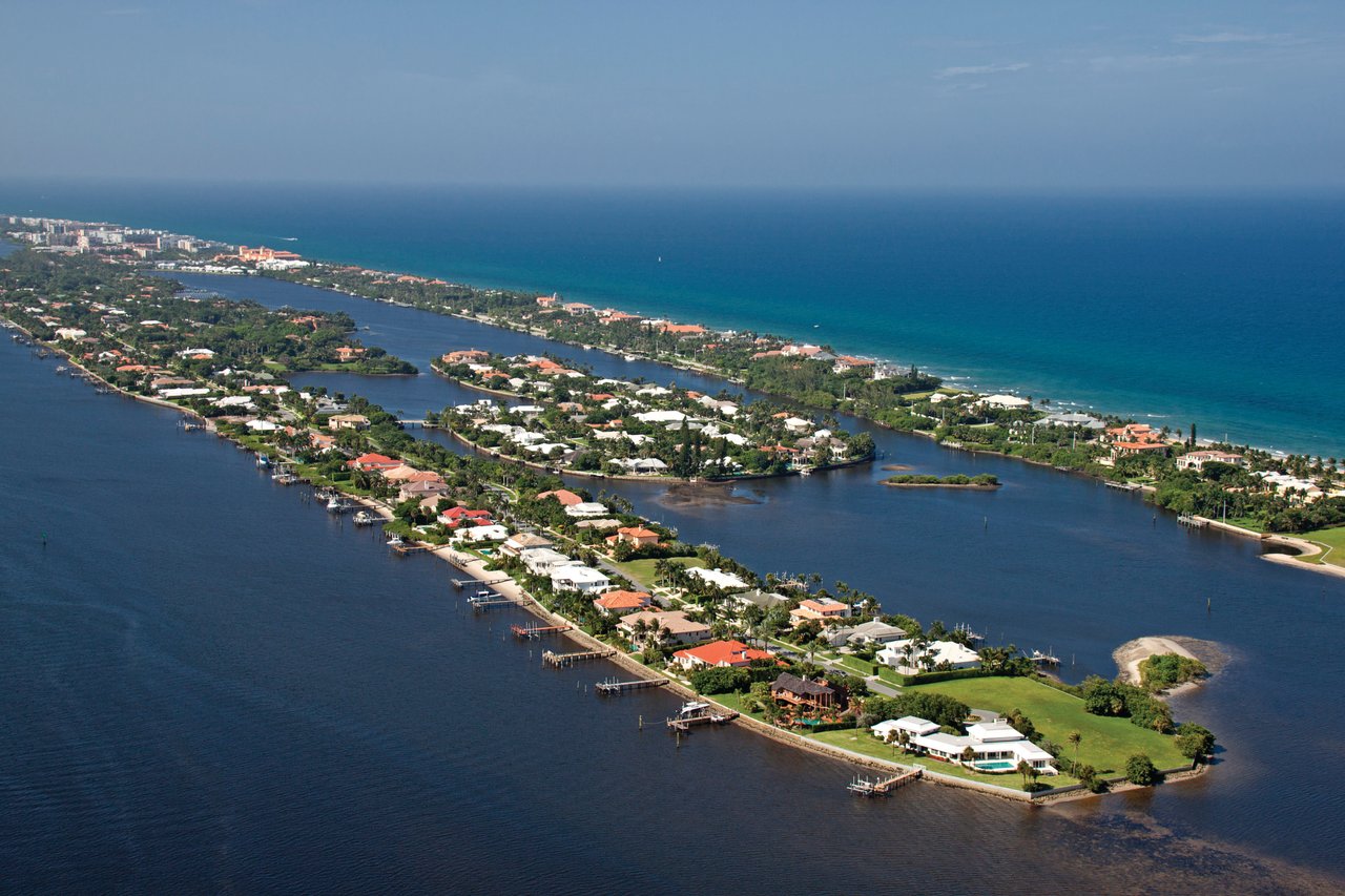 Living in Manalapan: The Pinnacle of Exclusivity on Florida’s East Coast