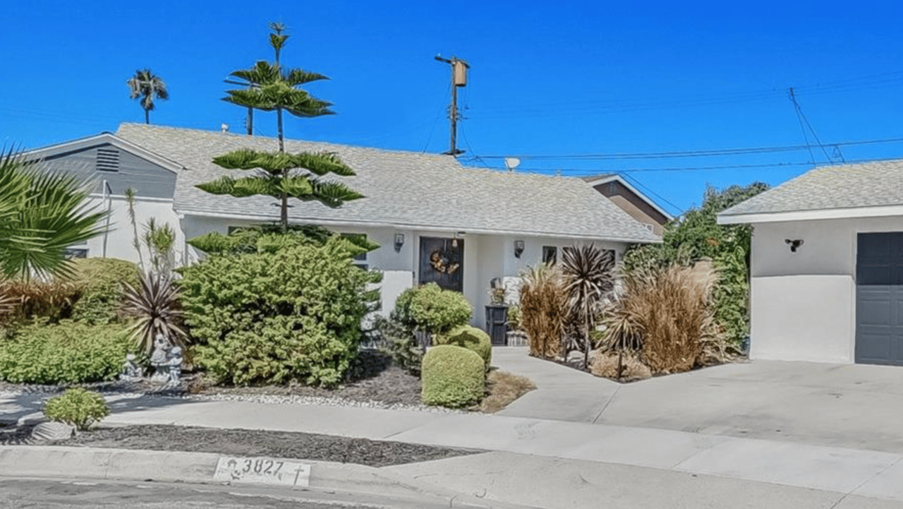 3827 W 144th Pl., Hawthorne