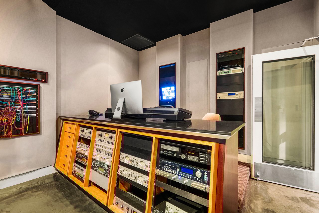 751 N Highland Ave, Hollywood