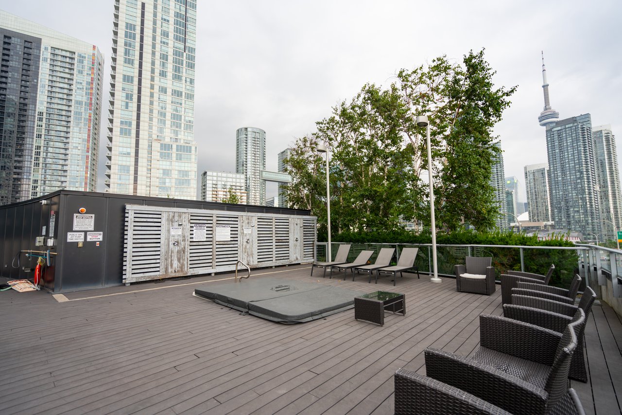 38 Dan Leckie Way 1208
