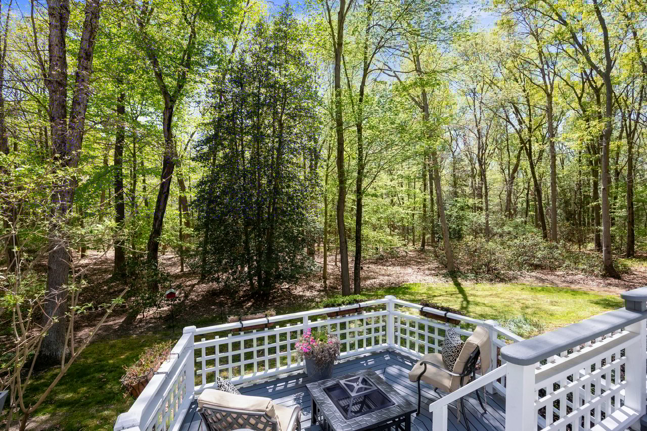 126 S Foxford Ln