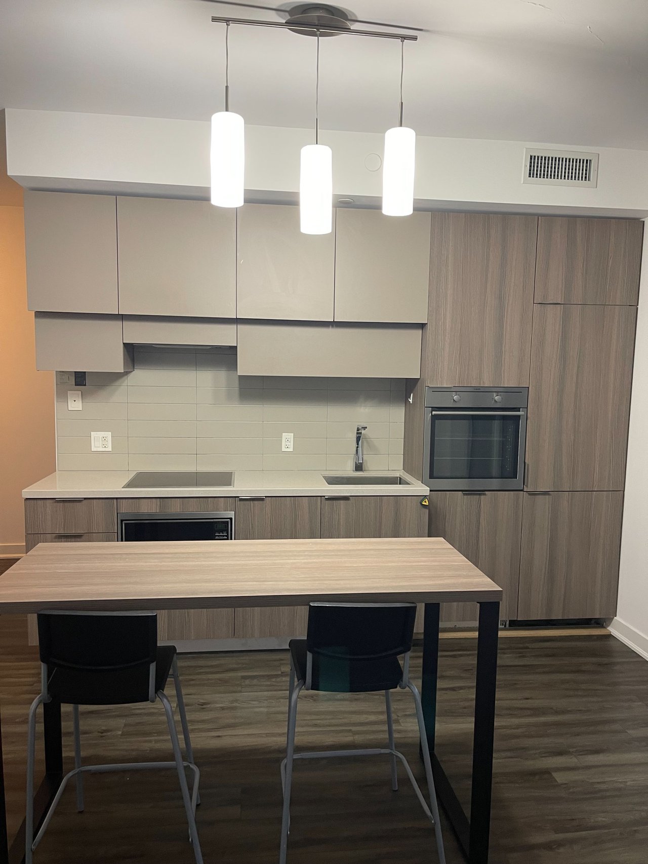 8 Eglinton Avenue E Unit: 711