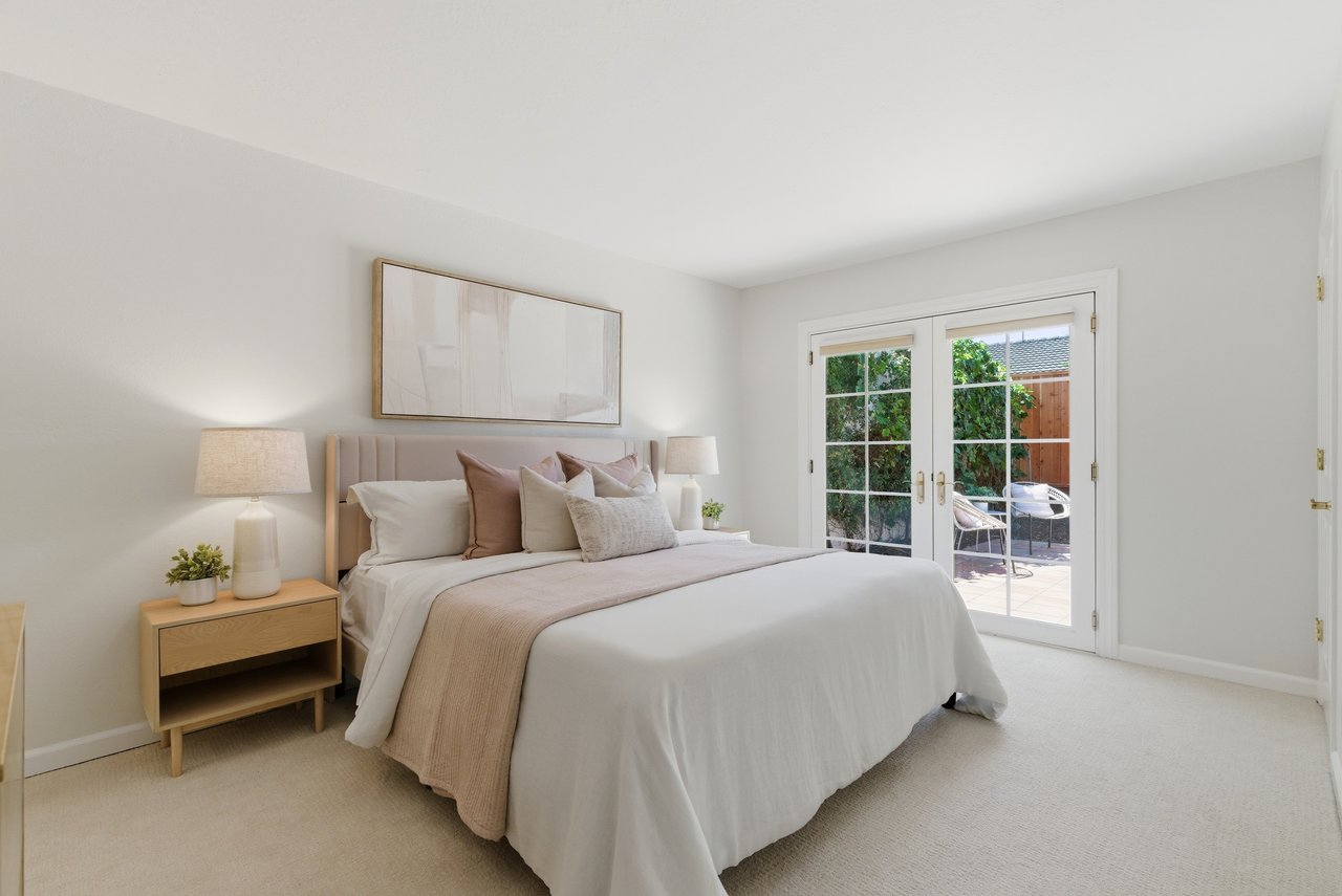 1038 East Evelyn Avenue