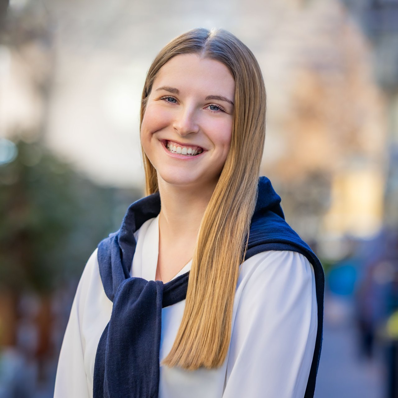 Toni Meehan Washington, DC Real Estate Agent Headshot