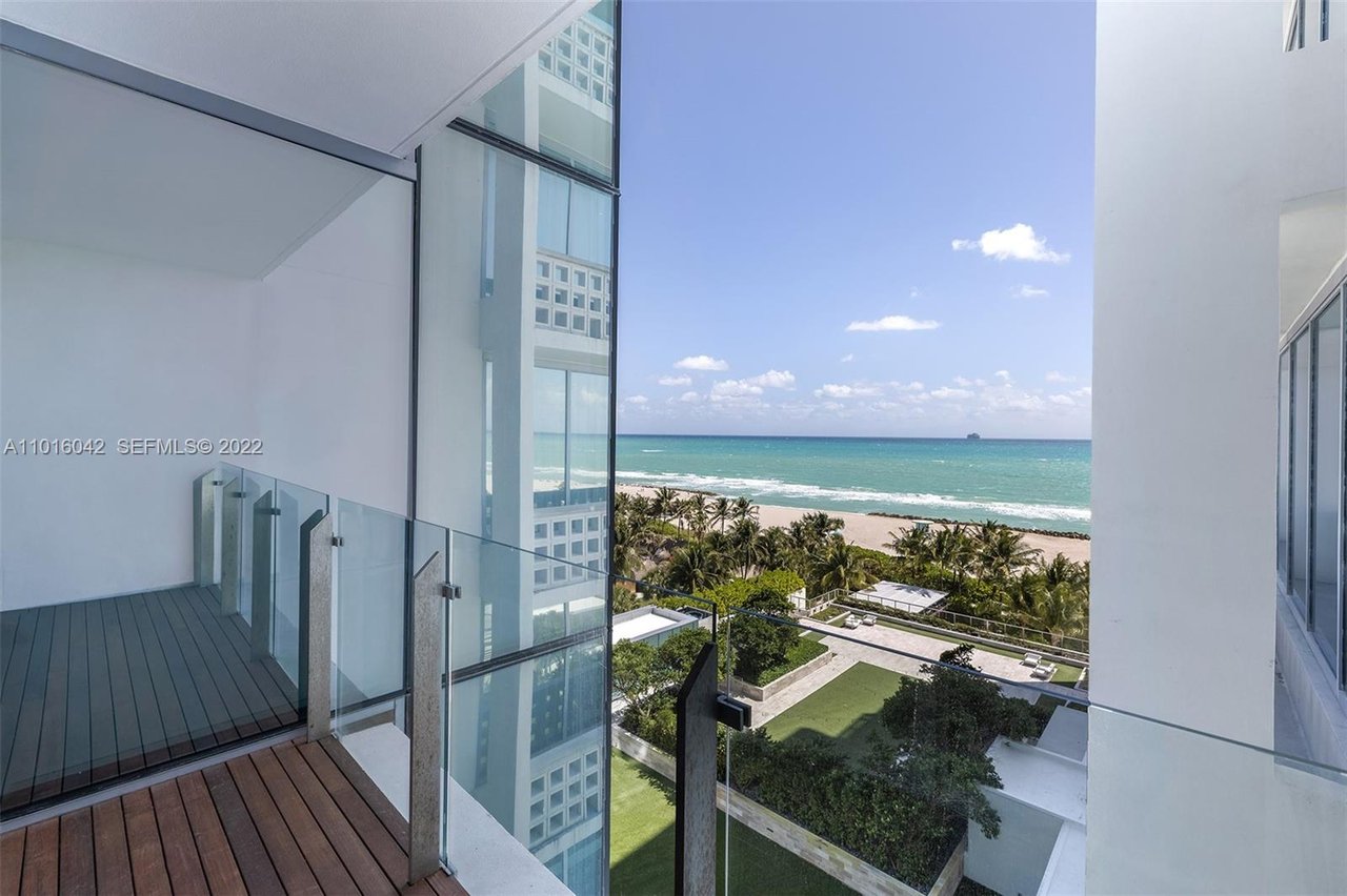 2901 Collins Ave, #901