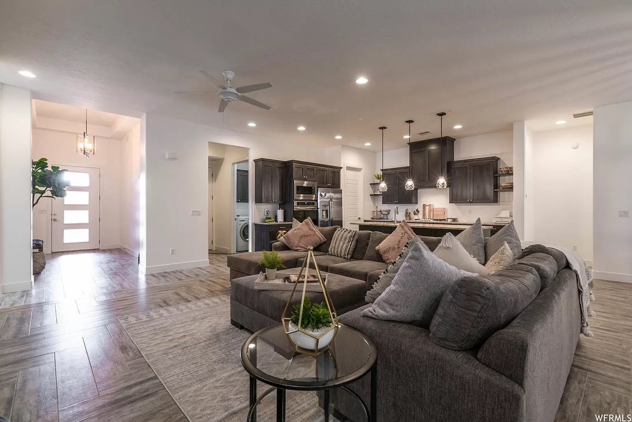 HIDEAWAY RETREAT