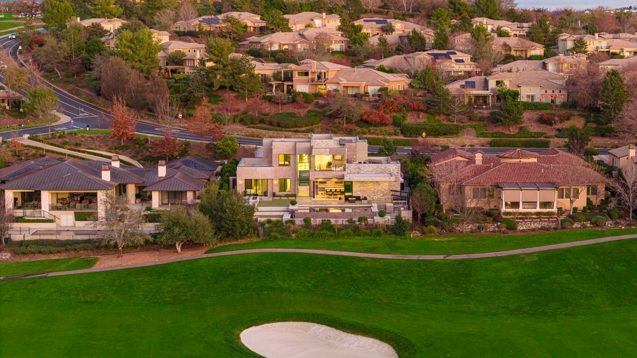 4573 Greenview Drive