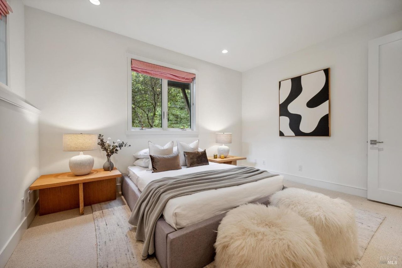 Stylish Mill Valley